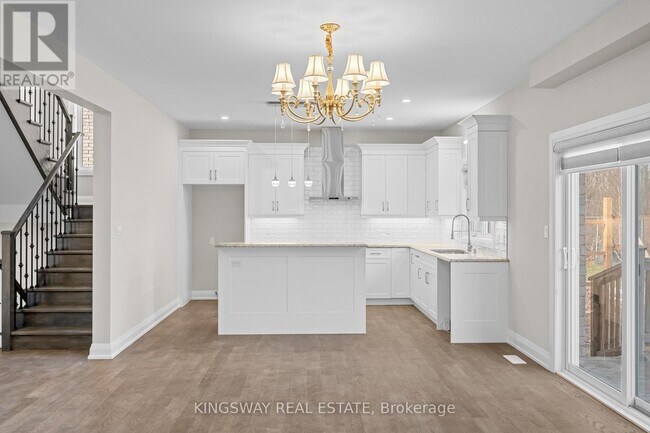 Photo - 7275 Lionshead Ave