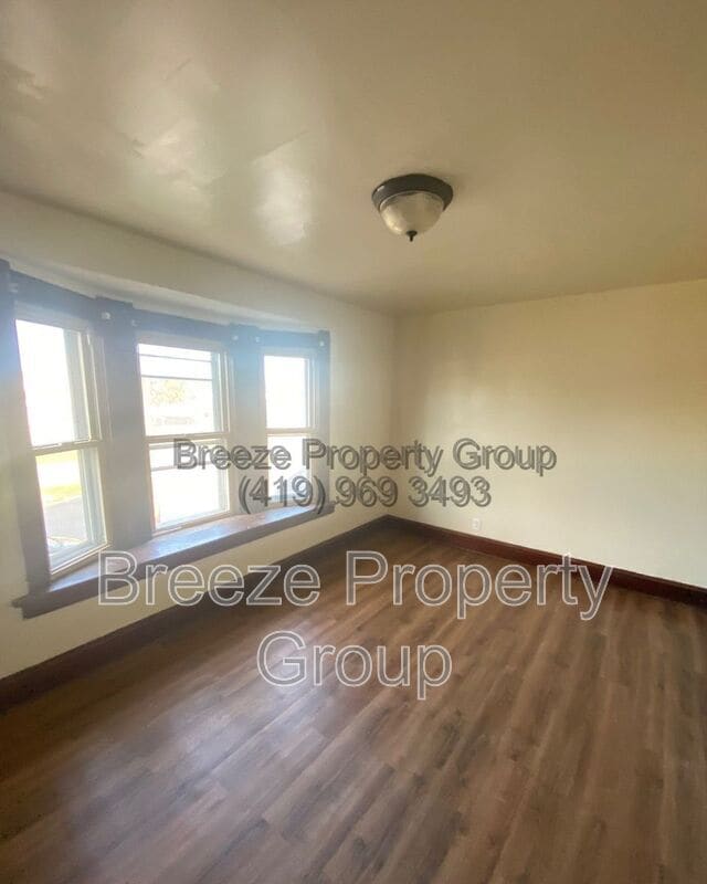 Photo - 1477 South Ave