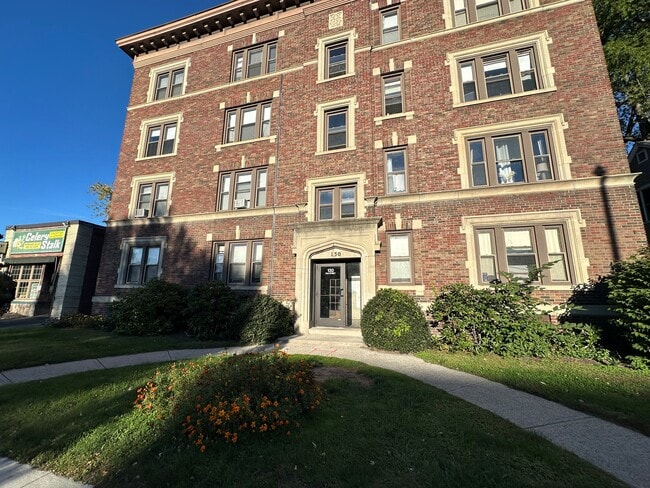 Photo - 100-130 Elm Street