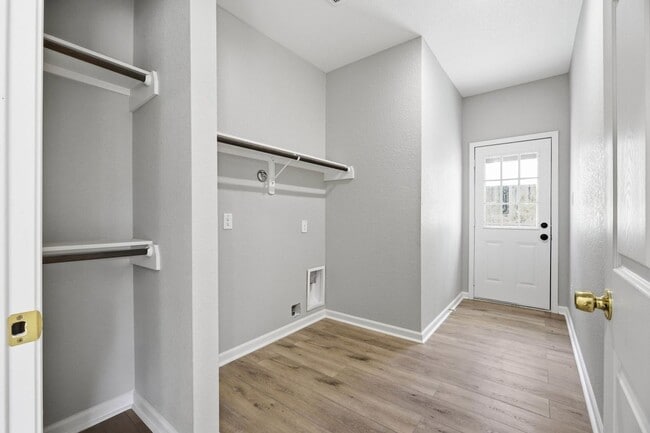 Photo - 1915 Ross Ave