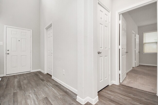 Photo - 424 Camino Bay Dr