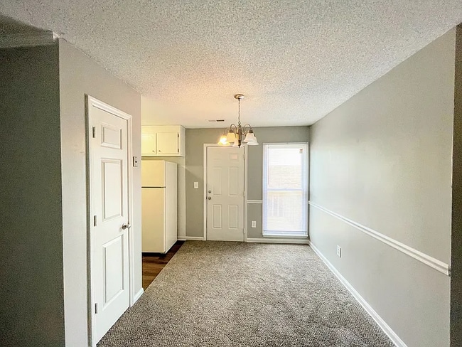 Building Photo - 4419 Torrance Dr NW