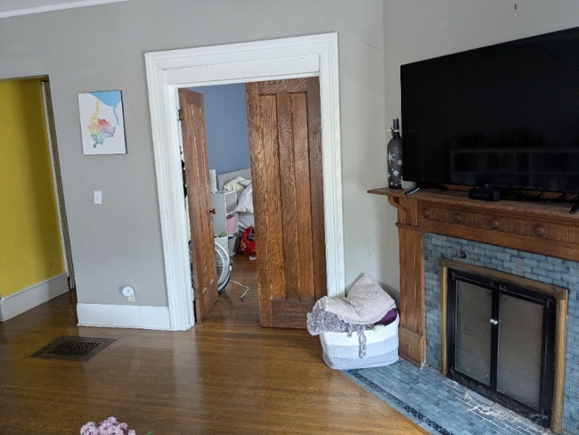 Photo - 120 Rutgers St Unit Apt 2