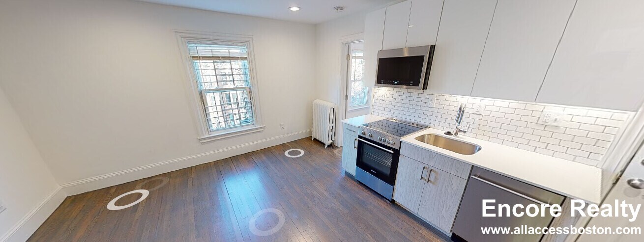 Photo - 225 Newbury St Unit 4R