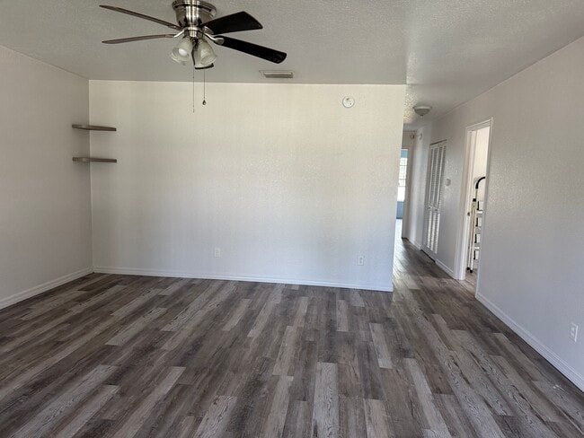 Photo - 230 NW 9th Ave