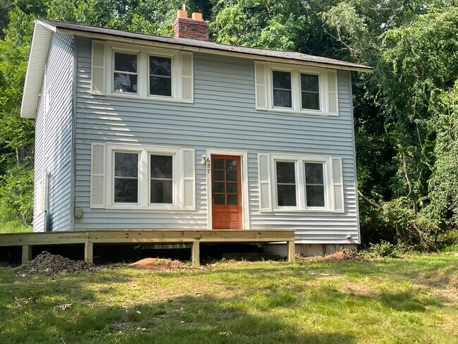 Photo - 657 Sand Hill Rd House