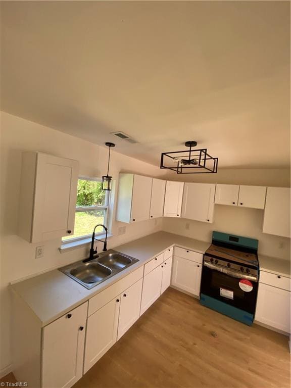 Photo - 405 Gossett St