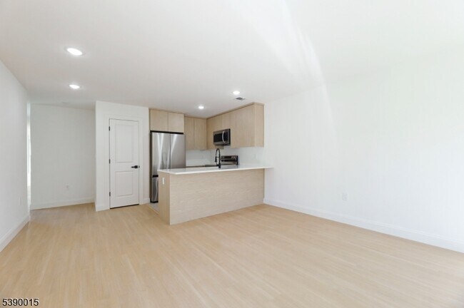 Photo - 27-29 Robert St