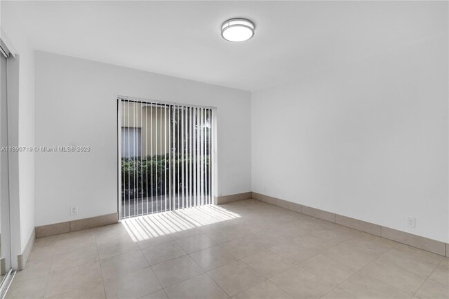 Photo - 11398 Royal Palm Blvd Unit 11398