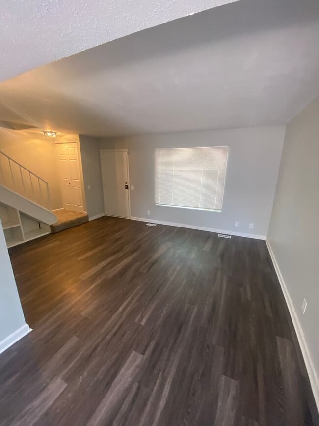 Photo - Renovated 3 bed, 2.5 bath Townhome in Aurora