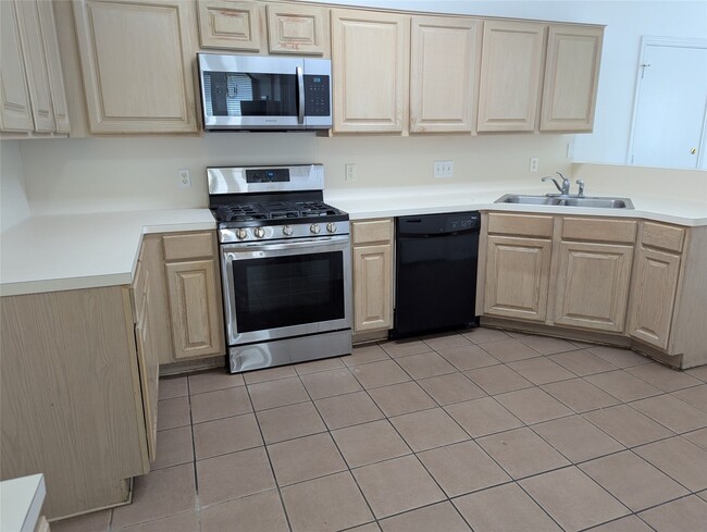 Photo - 15938 Timber Run Dr