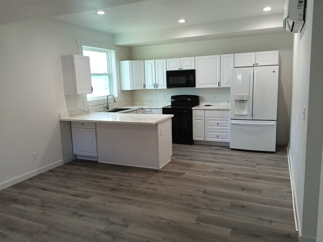 Photo - 2250 E Unity Way Unidad 2250 East y Way
