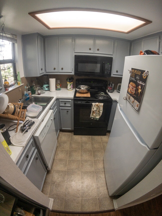 Photo - 706 W 22nd St