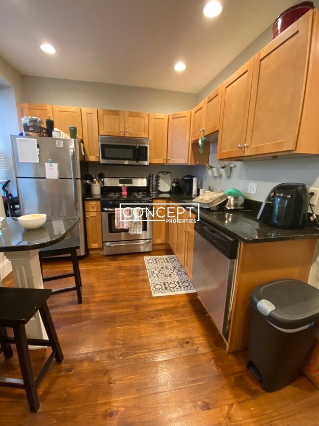 Photo - 16 Sewall St Unit 3