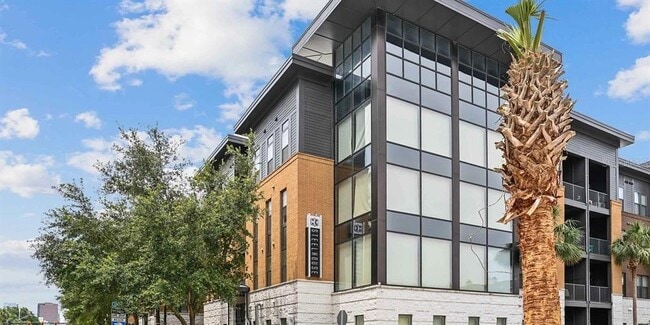 Photo - 776 N Orange Ave Unit 1