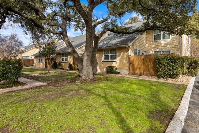 The Arbors at Tallwood - The Arbors at Tallwood Apartamentos