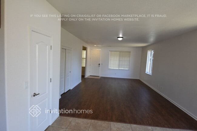 Photo - 1675 Guildford Way