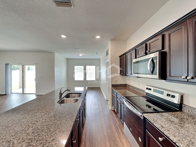 Photo - 11617 Oak Bend Ct