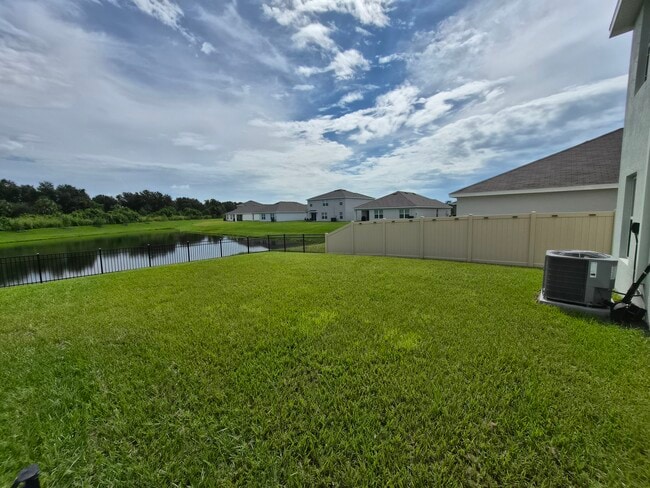 Photo - 3912 112th St E