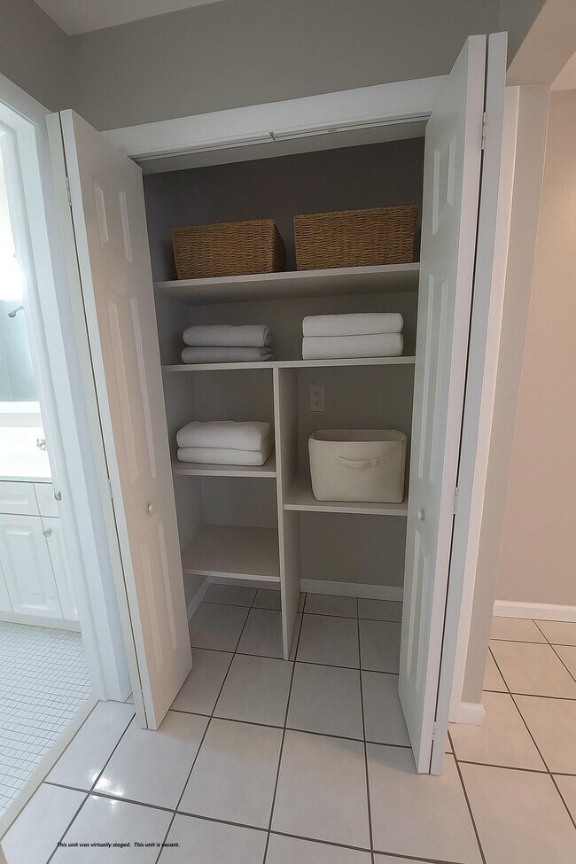 Photo - 1630 N 25th Ave Unit 5