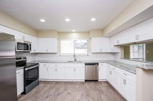 Photo - 4402 Dawn Creek Ln