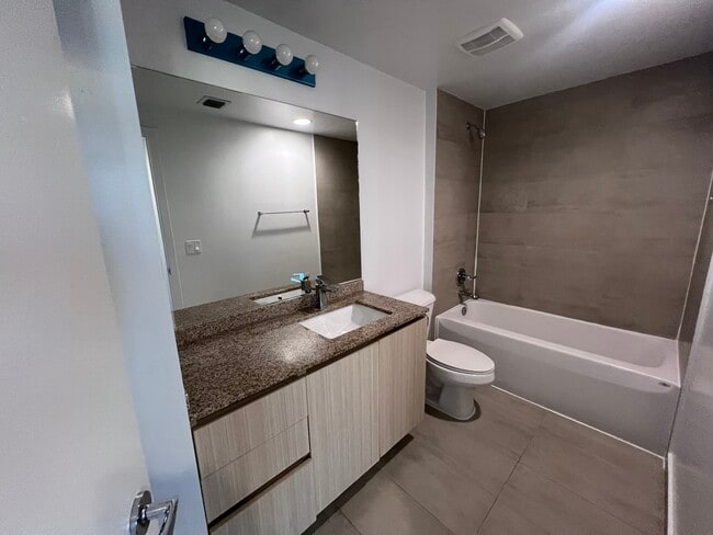 Photo - 1516 NW 1st Ave Unit A2