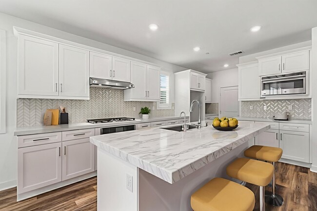 Photo - 12329 Primrose Ave