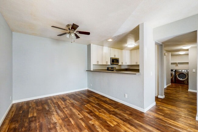 Photo - Great 2 Bedroom / 1 Bathroom Main-Level Un...