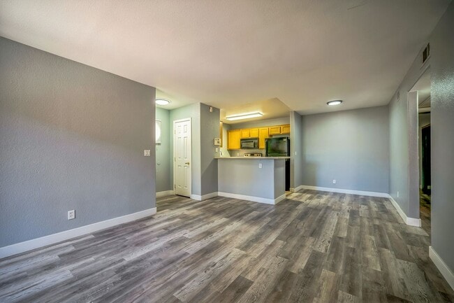 Photo - 2967 Juniper Hills Blvd