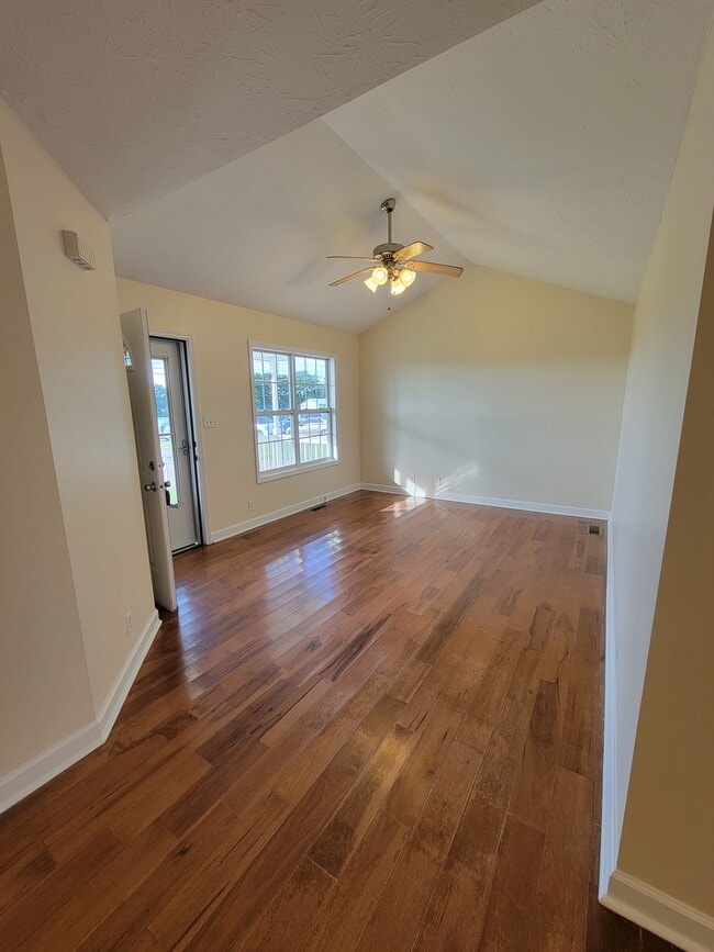 sala de estar - 11665 Julien Rd