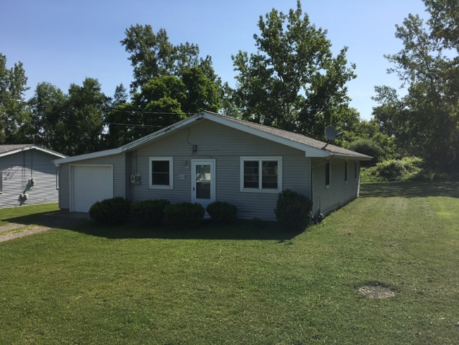 Building Photo - 272 F Berry Rd Rental