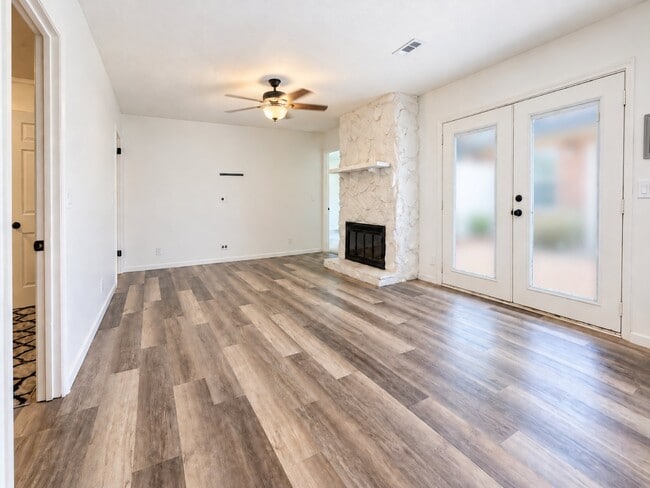 4001 Anderson Rd Unit S155