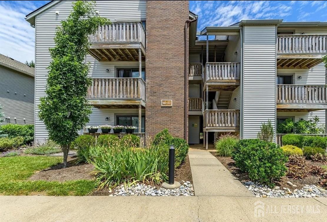 Photo - 1801 Ravens Crest Dr