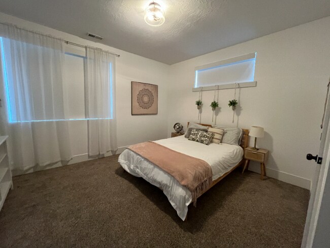 Photo - 364 Clark Cir Unidad Great Lake Escape