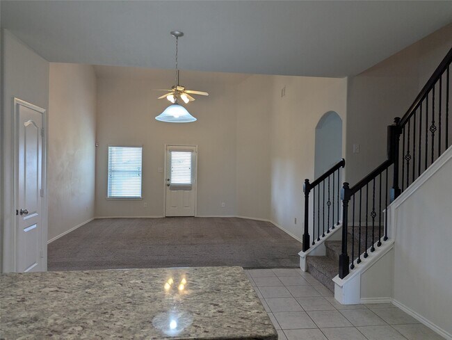 Photo - 13319 Lansdown St