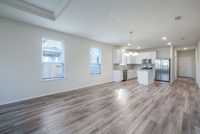 Photo - 181 Sugarberry Dr