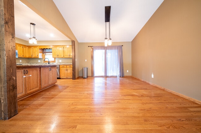 Photo - 13218 Van Buren St NE