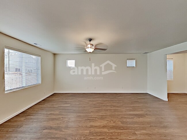 Photo - 1315 W 15th Ave