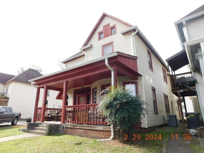 Photo - 203 Twelfth St Unit 3