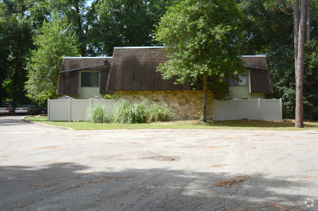 Building Photo - Villas of Stone Ridge Rental