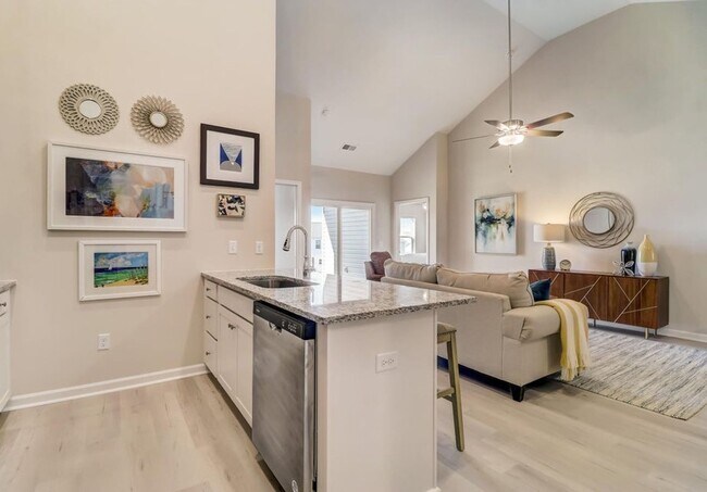934 Manitou Cir
