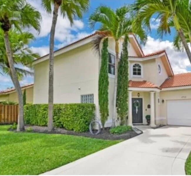 Photo - 1752 Harborside Cir