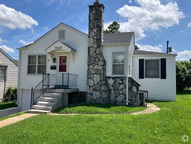 Building Photo - Bungalow Comfort in Berdell Hills Rental