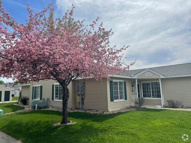 Building Photo - The Meadows Rental