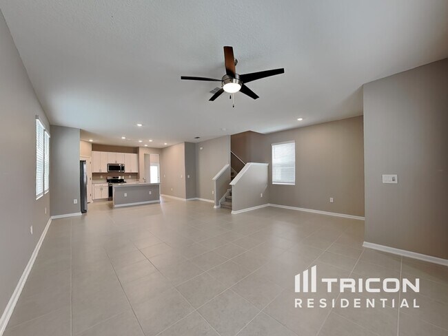 Photo - 741 Honeyrock St