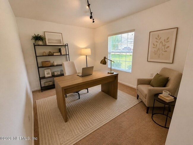 312 W Adelaide Dr