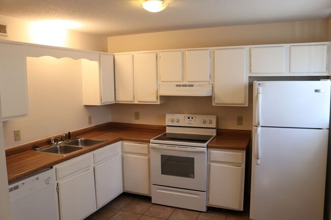 Photo - 3727 Willow Creek Rd