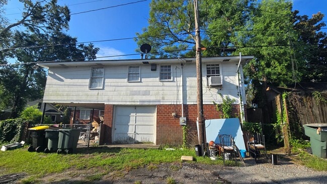 Photo - 8 1/2 Columbus Dr