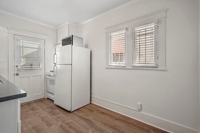 Comedor en la cocina - reformada - 1916 3rd St Unidad 1916 3rd Street
