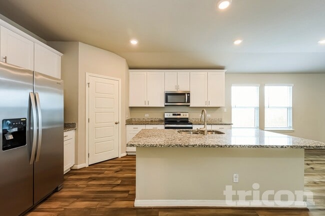 Photo - 13558 Paxton Blvd